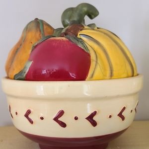 Ceramic fruit bowl